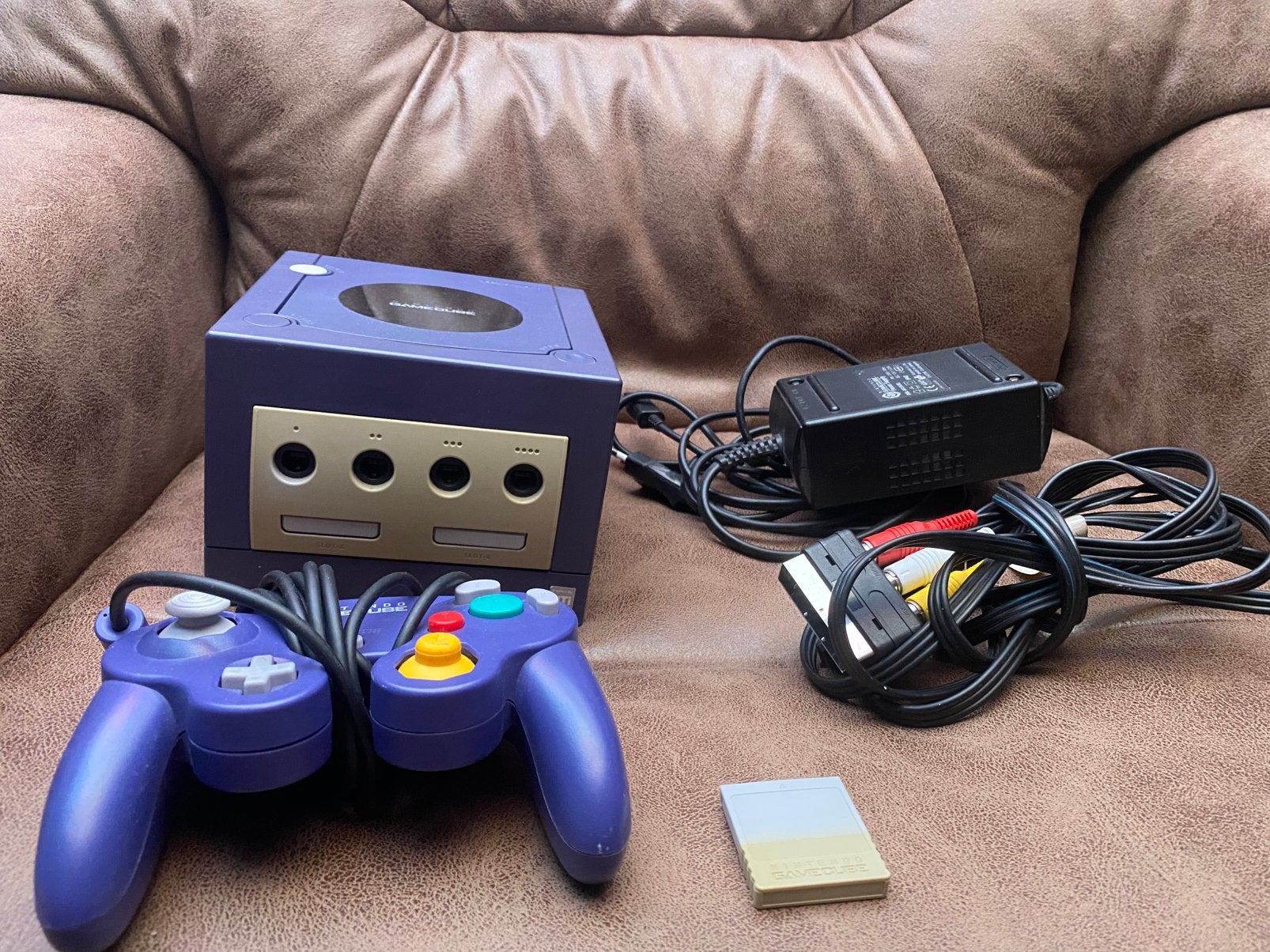 Nintendo GameCube Indigo + Manette, Câbles, Memory Card, Avec carte mémoire, Enlèvement ou Envoi, Avec 1 manette, Reconditionné