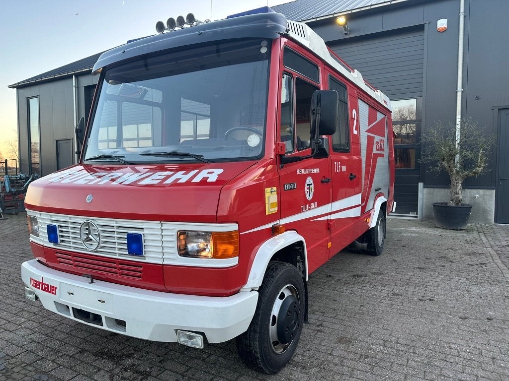 Mercedes 814 4x2 brandweer, 5 à 6 mètres, Boîte manuelle, Diesel, Particulier