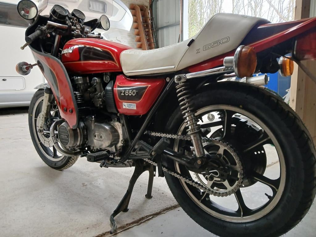Kawasaki z650 1980, Motoren