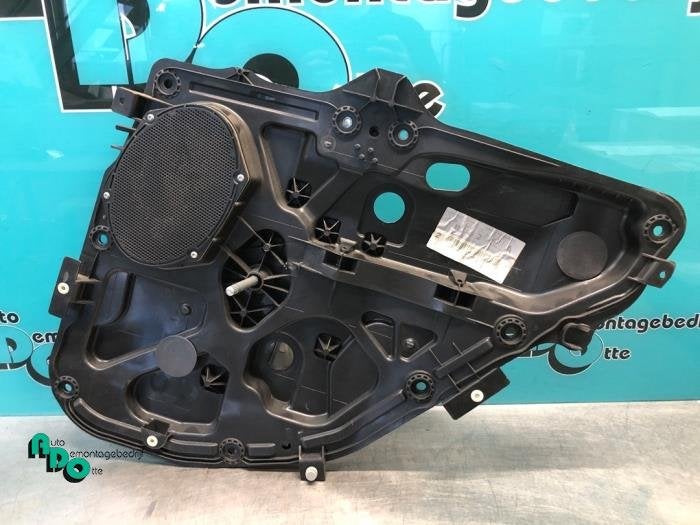 Mécanique vitre 4portes arrière droite d'un Ford Fusion (F, -, 3 mois de garantie, -, -