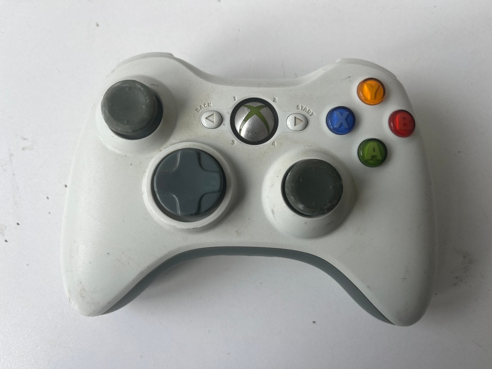Manette officielle Xbox 360 sans fil - Blanche, Consoles de jeu & Jeux vidéo, Consoles de jeu | Xbox | Accessoires, Enlèvement ou Envoi