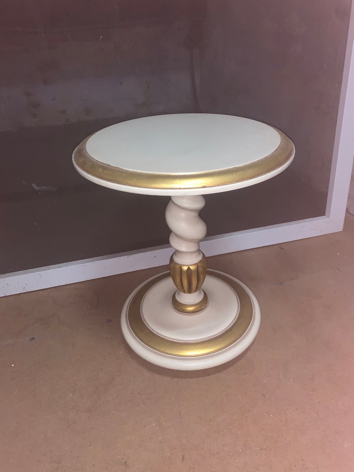 Guéridon d'appoint vintage, Romantique, Rond, Moins de 55 cm, Enlèvement