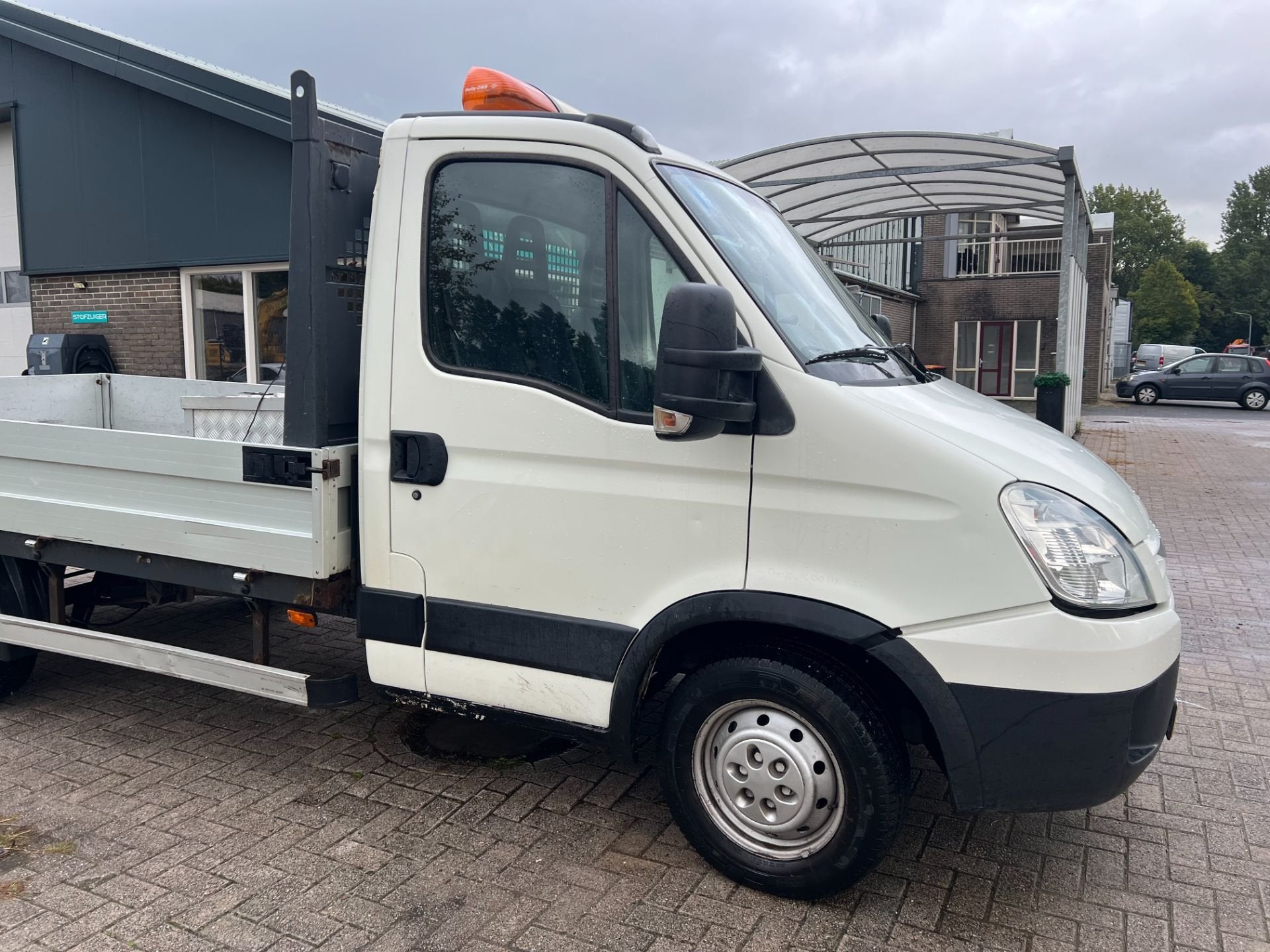 Jantes et pneus IVECO DAILY 4, 6x170 130.1 16c 16 pouces, 20, Iveco Group N.V., Pneu(s), Info@ivecogroup.com, Utilisé