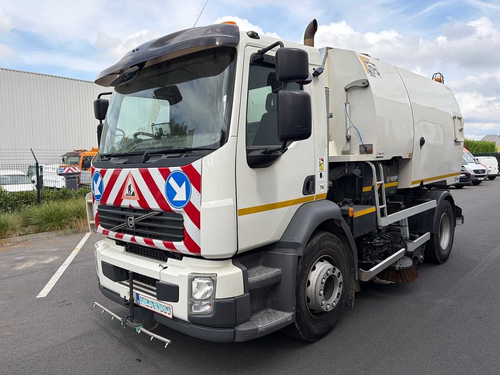 Volvo - 2013 - FL300 - Camion, Autos, Camions, Euro 5, Achat, Entreprise, Autres carburants