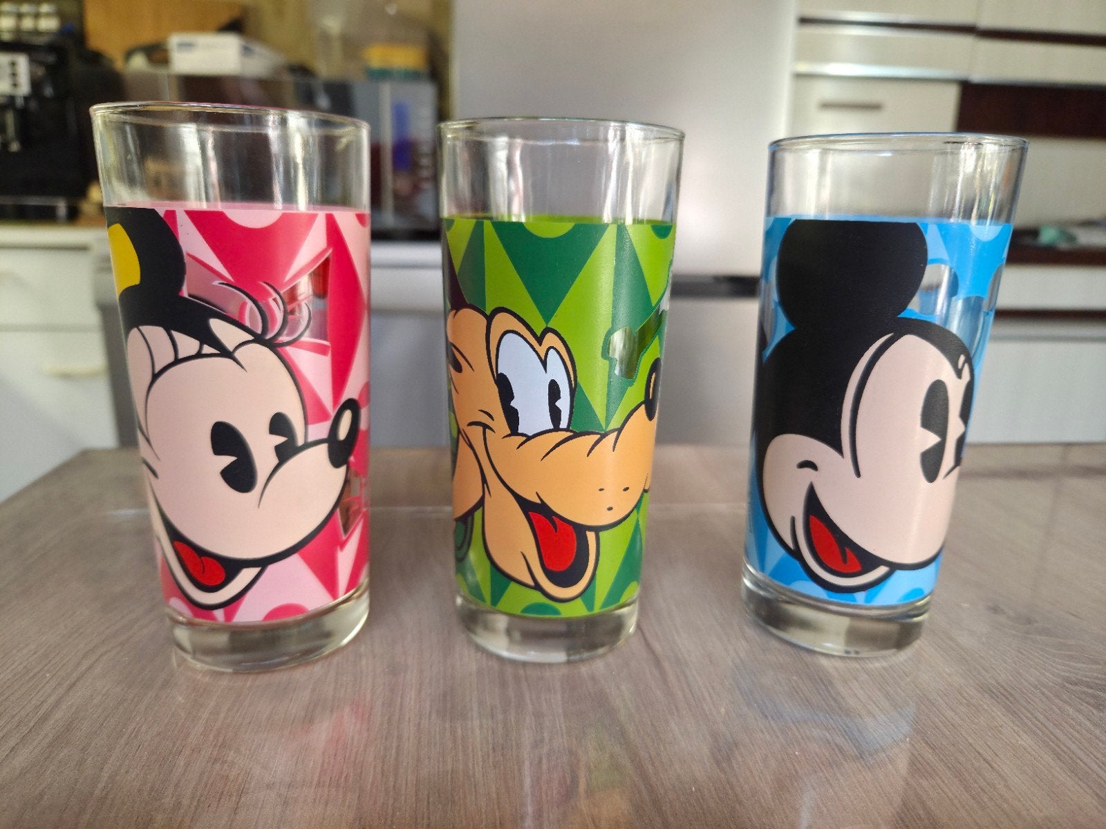 Disney glazen, Ophalen