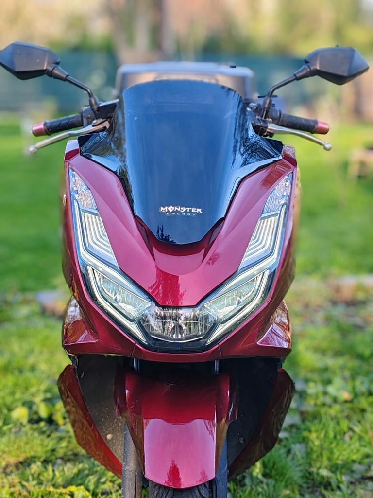 Honda pcx 125 (2022), Motos, Scooter, Occasion, Permis Moto A1 minimum, Particulier