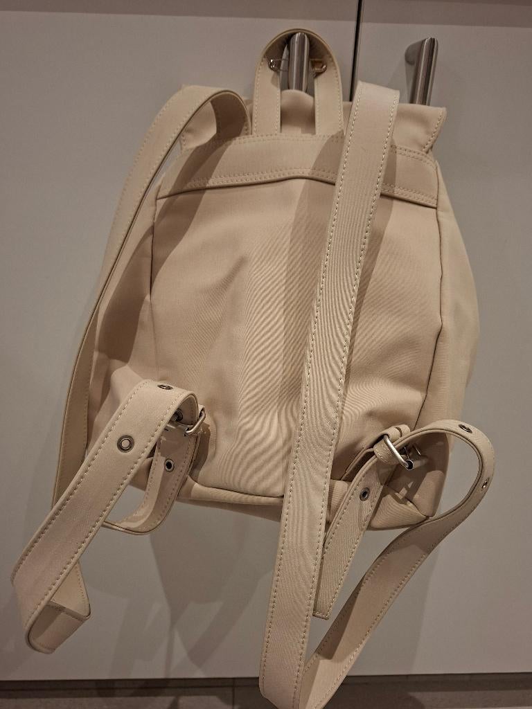 Beige dames rugtasje, Overige merken, Gebruikt, Minder dan 30 cm, Ophalen of Verzenden