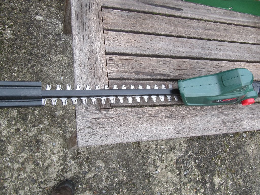 taille haie telescopique Bosch, Enlèvement, Comme neuf, Batterie, Bosch