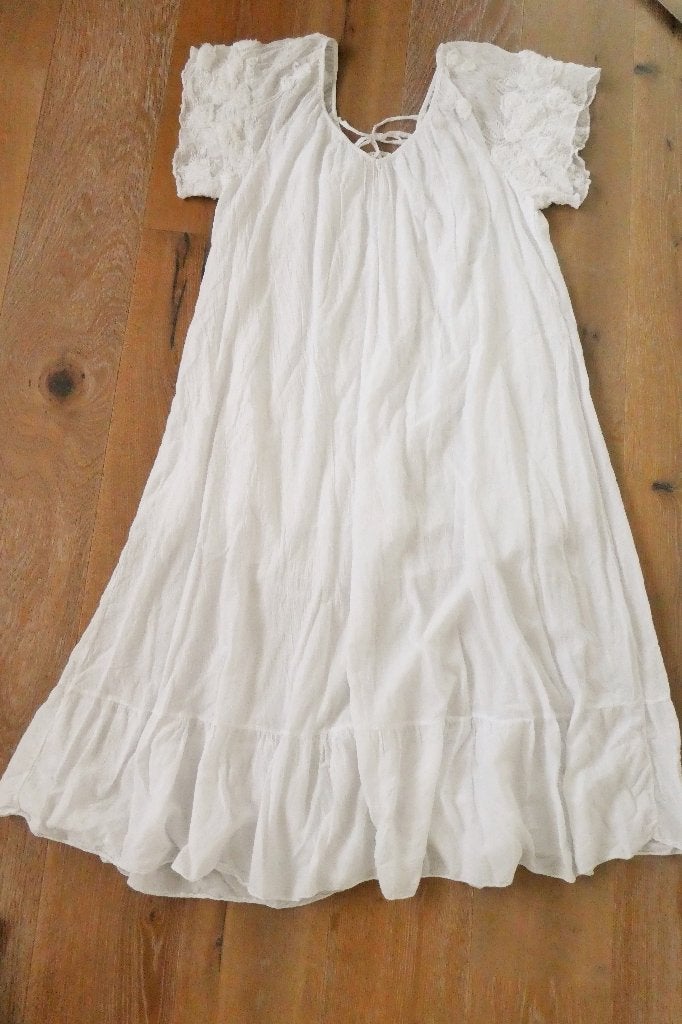 Jolie Robe Blanche Taille Unique NEUF !, Vêtements | Femmes, Enlèvement, Neuf