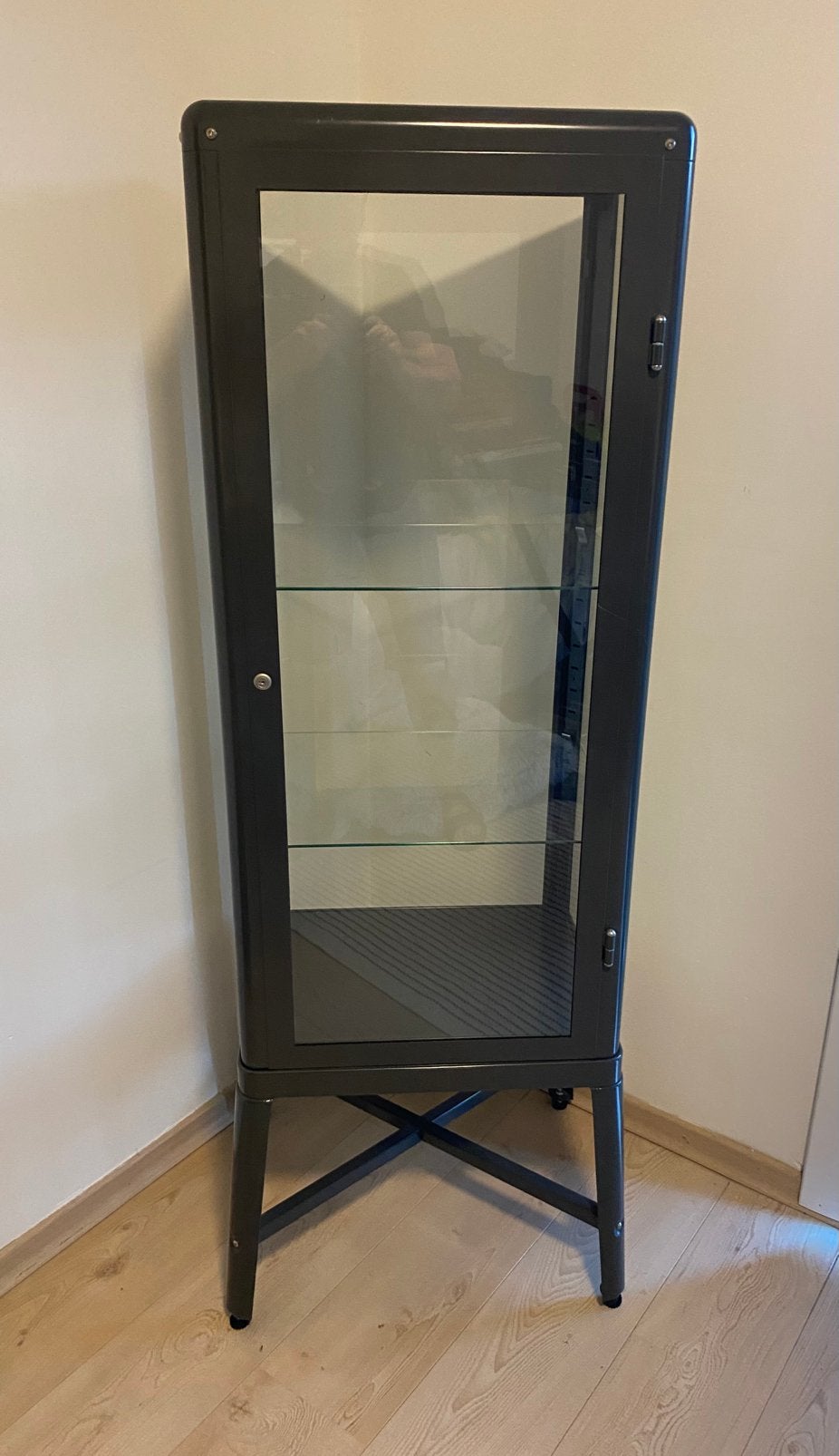 Vitrine fabrikor ( ikea ), Enlèvement, Comme neuf