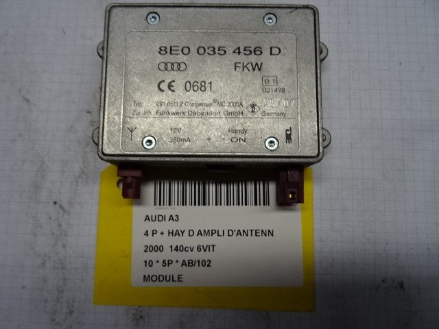 UNITE ELECTRONIQUE Audi A3 Sportback (8PA) (8E0035456D), Auto-Union-Straße  1,
85057  Ingolstadt, DE, Info@audi.de, Audi, Utilisé