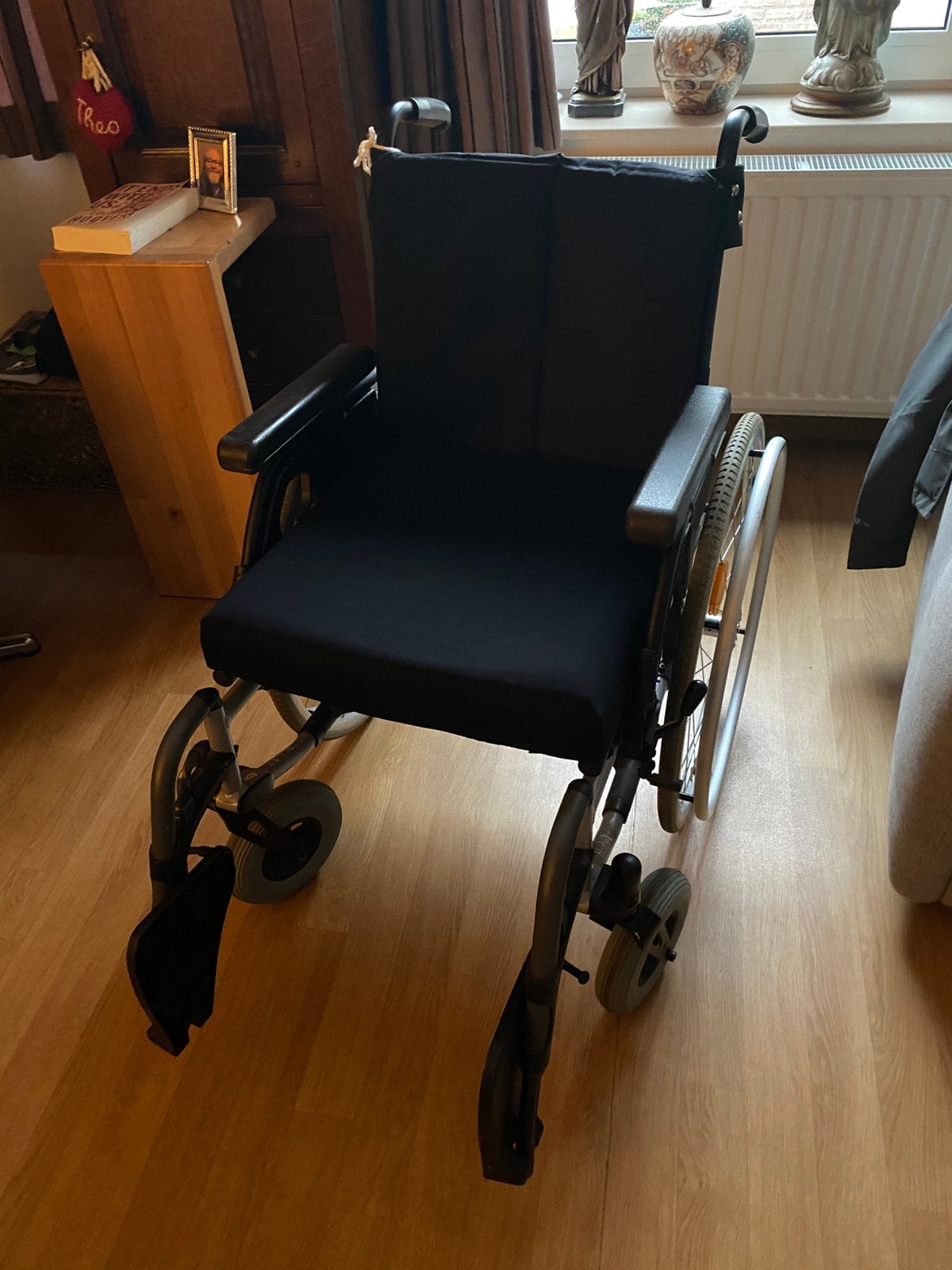 Rolstoel opvouwbaar, Ophalen, Zo goed als nieuw