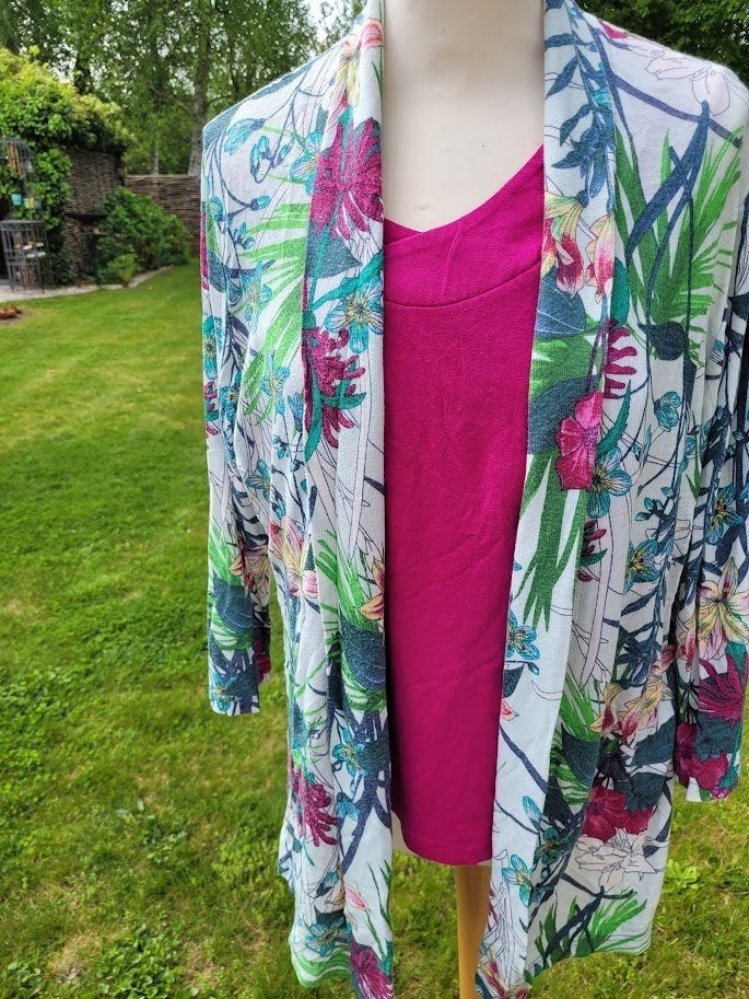 Top +gilet large, Ophalen of Verzenden, Zo goed als nieuw, Maat 42/44 (L), Roze
