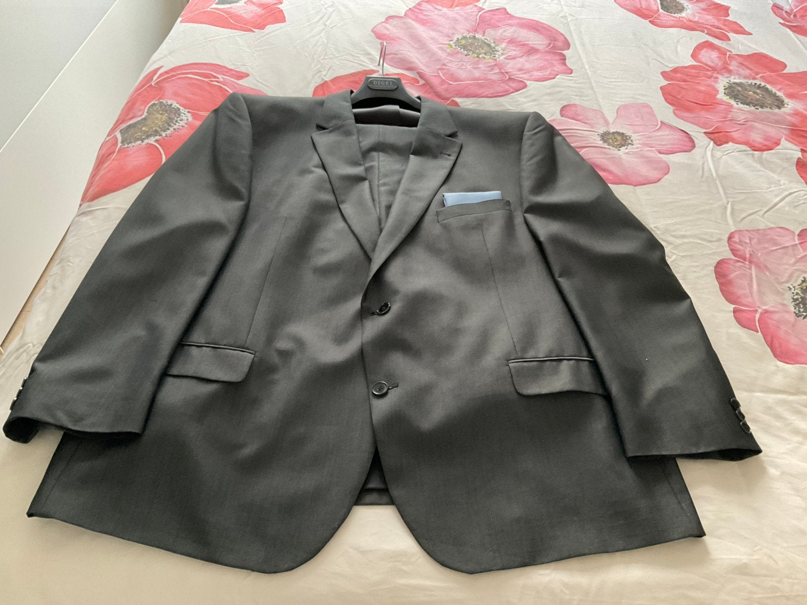 Heren maatpak trouwkostuum in donkergrijze kleur, Kleding | Heren, Ophalen, Zo goed als nieuw