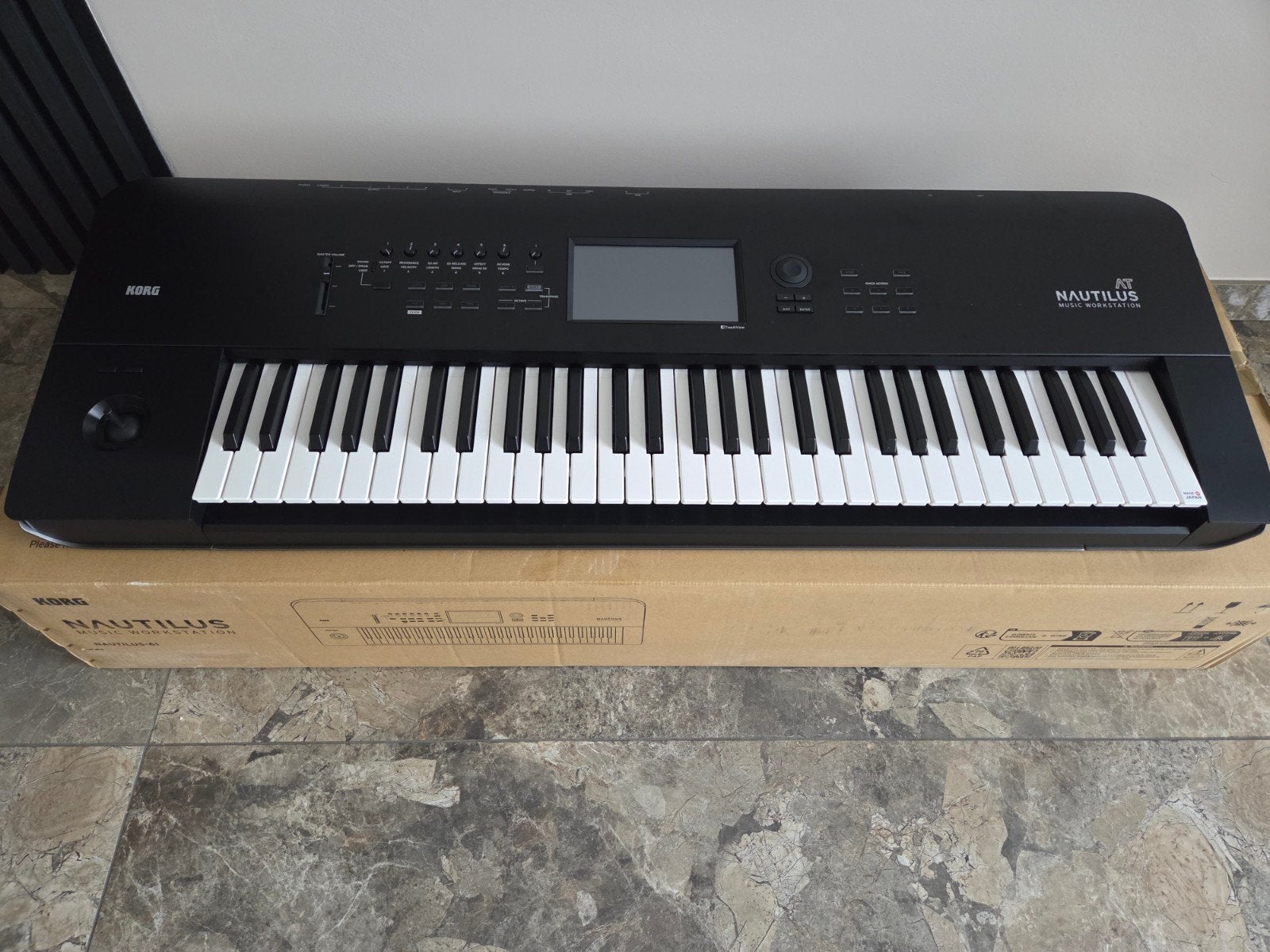 Korg Nautilus 61 AT, Muziek en Instrumenten, Ophalen, Korg
