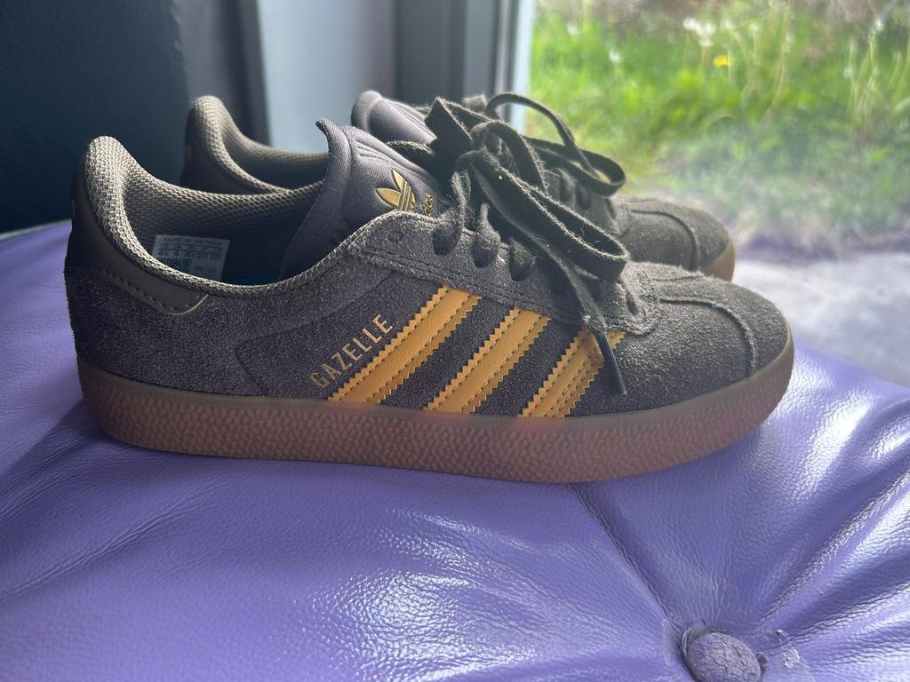 Adidas Gazelle bruin geel maat 36.5, Kleding | Dames, Schoenen, Verzenden, Zo goed als nieuw, Bruin