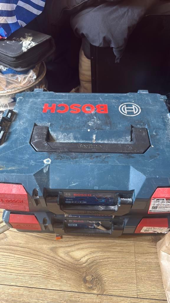 Foreuse et viseuse bosh + chargeur et 2 batteries, Doe-het-zelf en Bouw, Gereedschap | Boormachines, Ophalen of Verzenden, Variabele snelheid