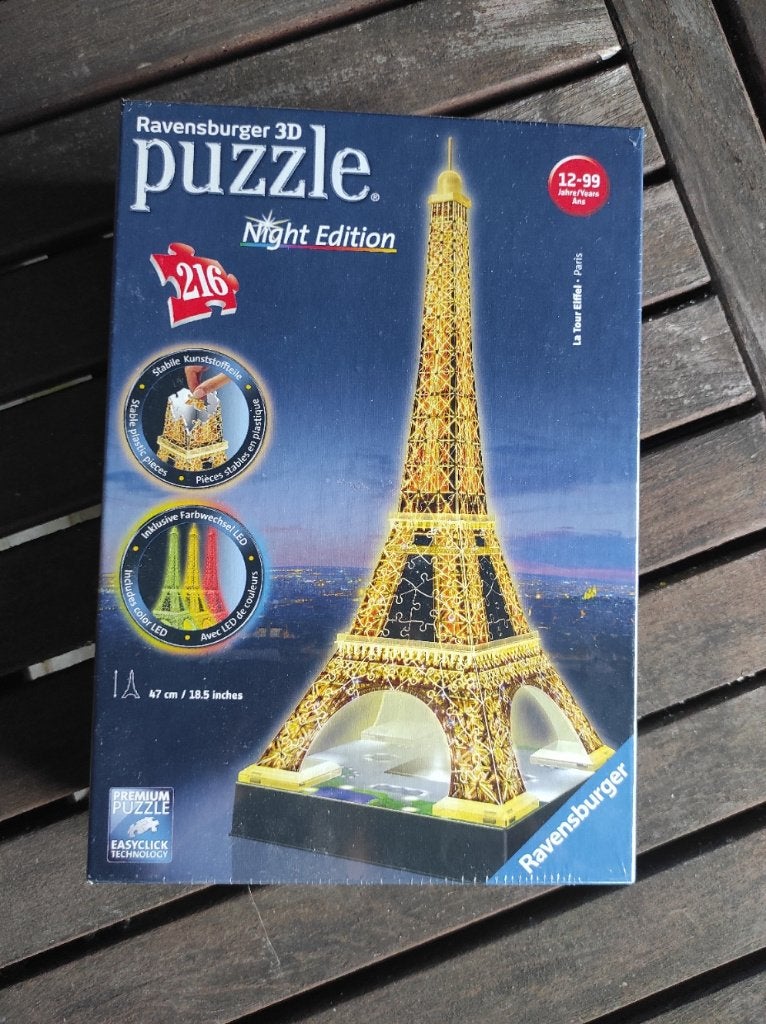 Nieuw Ravensburger 3D eiffel tower night edition puzzel, Hobby en Vrije tijd, Denksport en Puzzels, Ophalen, Minder dan 500 stukjes