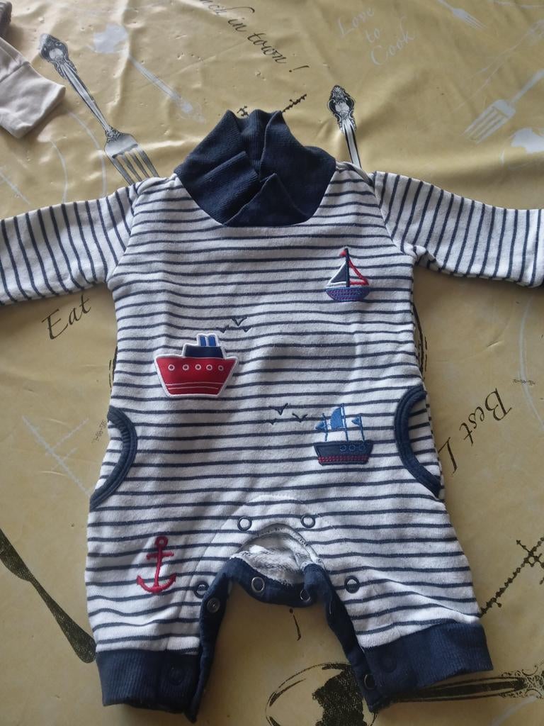 Baby kruippakje maat 56, Ophalen, C&A, Zo goed als nieuw, Pakje