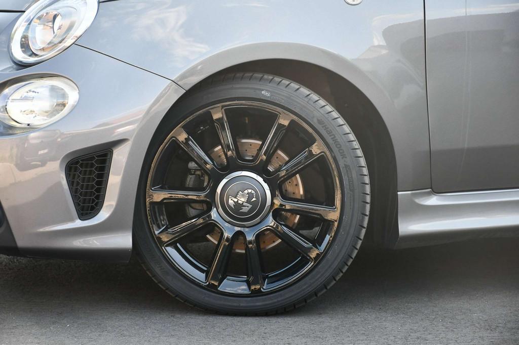 Fiat 500 Abarth 595 *AIRCO*NAVI*BLUETOOTH*SENSOREN*LEDER*, Autos, Fiat, Cuir, Argent ou Gris, Euro 6, Entreprise