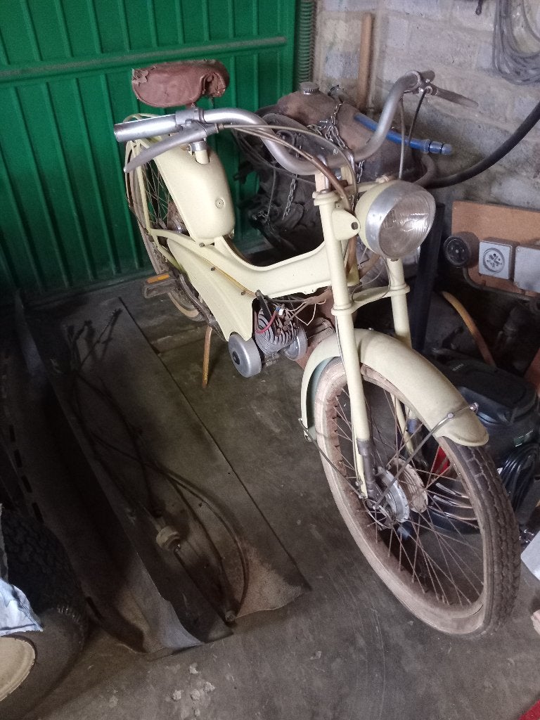 Te koop bromfiets, Fietsen en Brommers, Ophalen