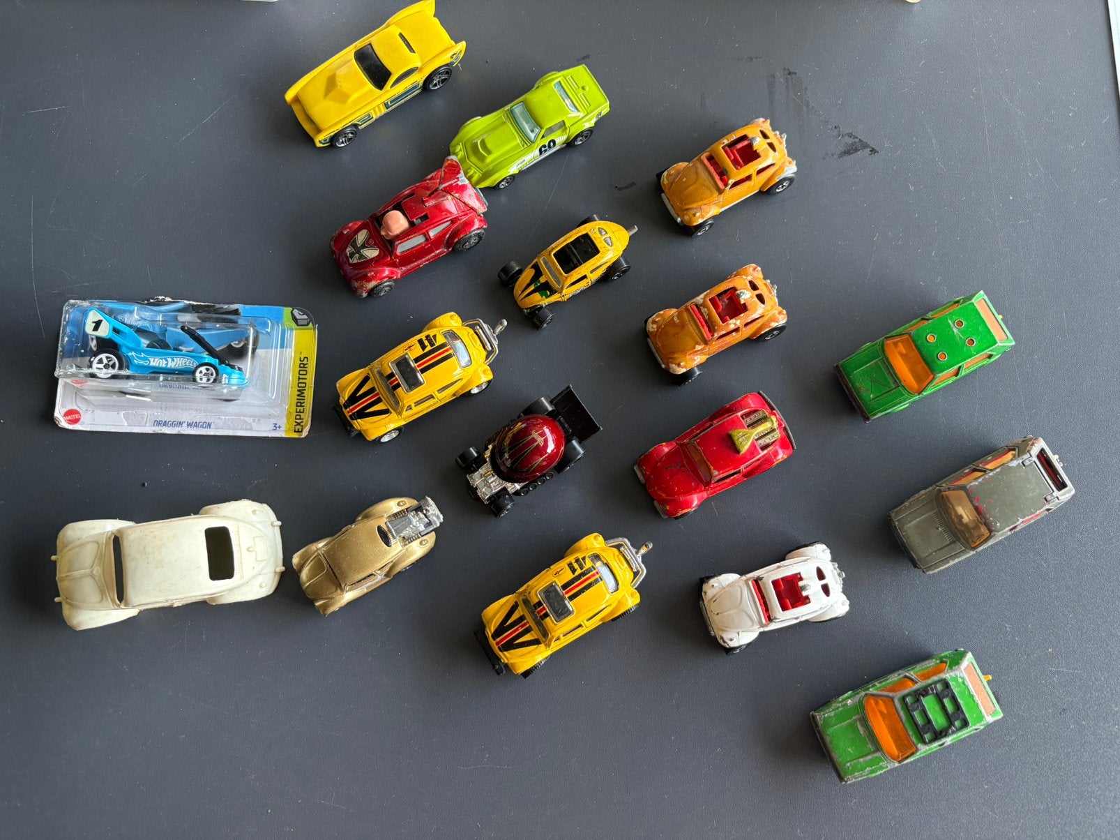 Autos miniatures VW BEETLE COX Vintage HotWheels Matchbox, Enlèvement ou Envoi, Utilisé, Voiture, Matchbox