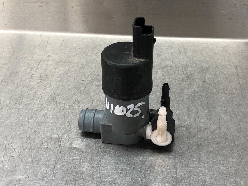 RUITENSPROEIERPOMP VOOR Nissan Qashqai (J11) (|28920BU010|), Gebruikt, Nissan