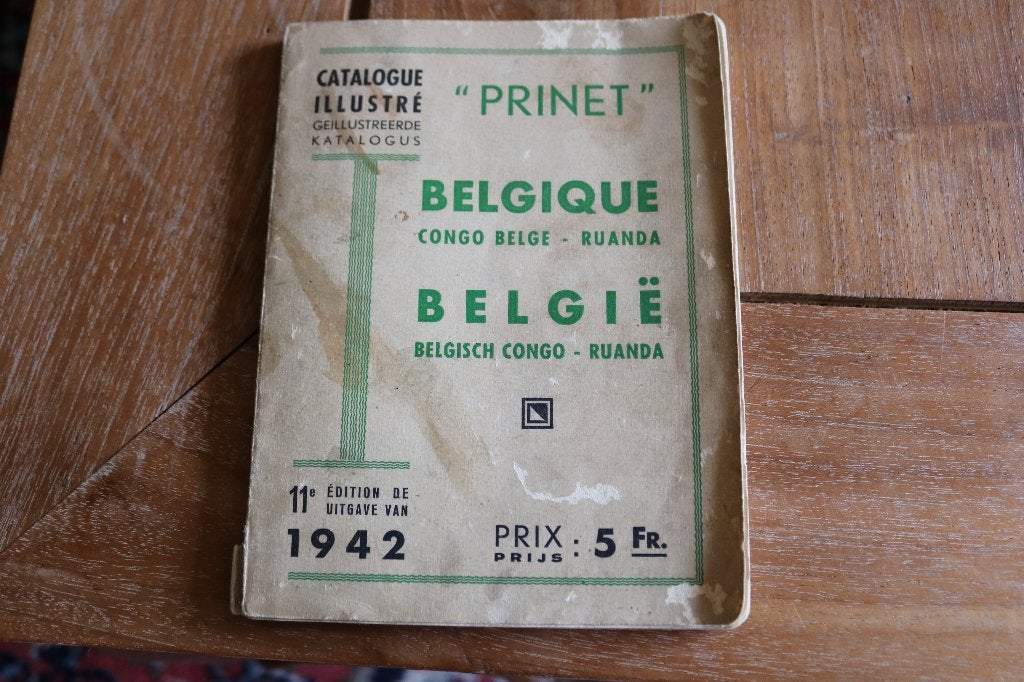 oud postzegelboekje 1942, Ophalen of Verzenden, Gelezen