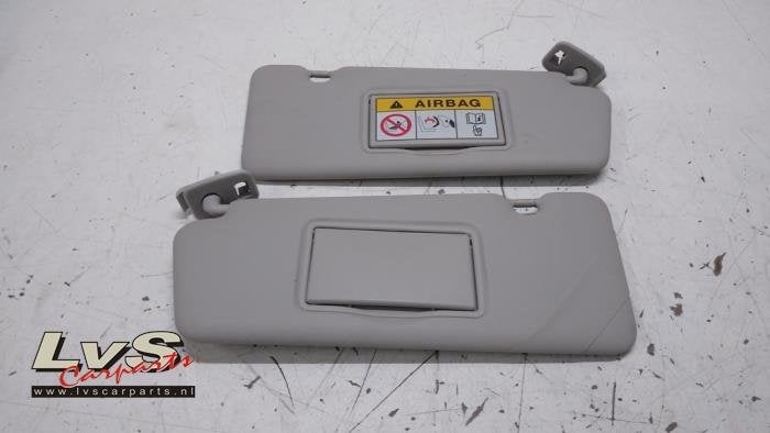Ensemble pare-soleil d'un Renault Captur, Renault, -, 3 mois de garantie, Utilisé