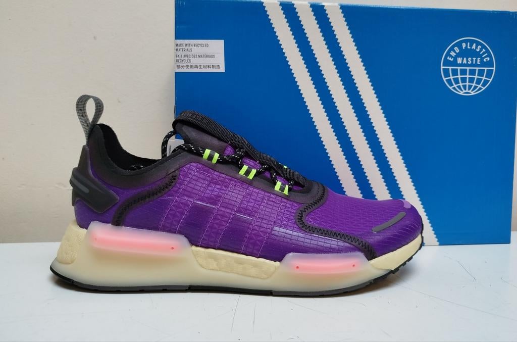 Adidas NMD V3 Purple. Maat: 42 2/3 (US9), Kleding | Heren, Schoenen, Overige kleuren, Verzenden, Sportschoenen, Nieuw