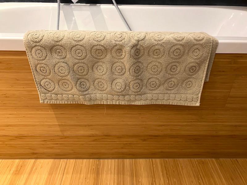Tapis de bain beige IKEA, Enlèvement ou Envoi, Utilisé, Beige, Tapis de bain