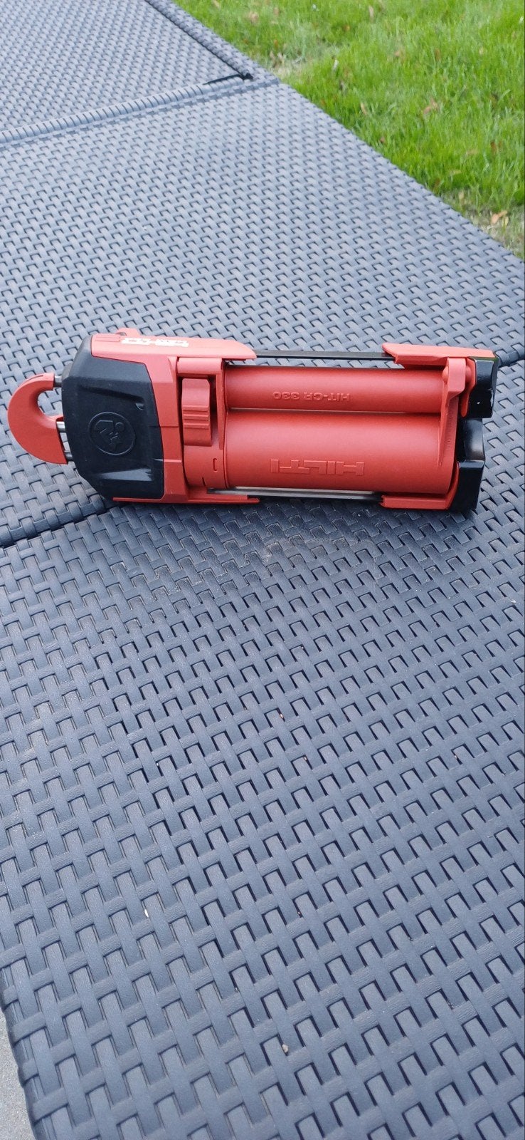 Pulvérisateur à mortier Hilti, Enlèvement, Hilti