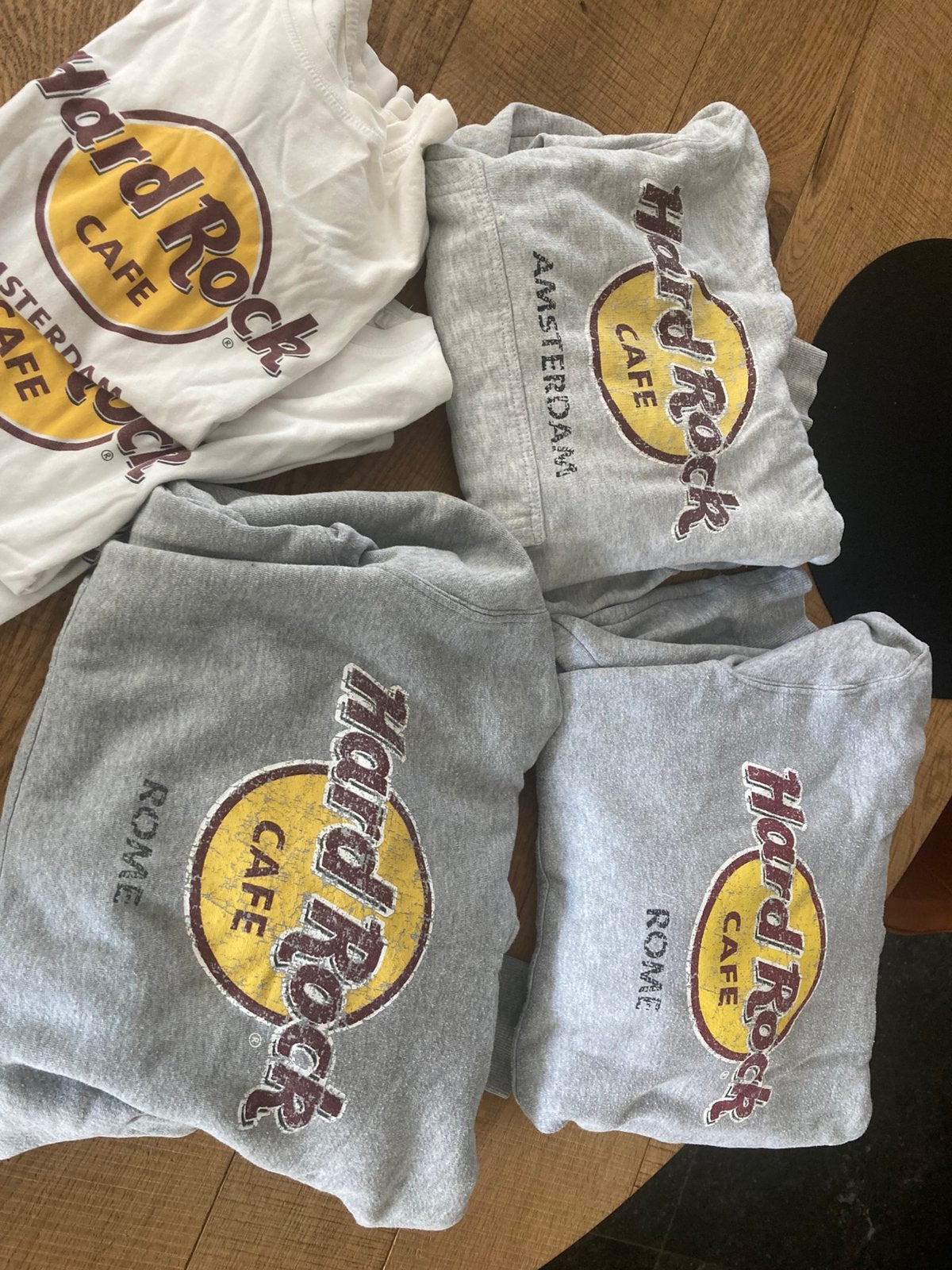 Kledij hardrock cafe, Ophalen, Gedragen
