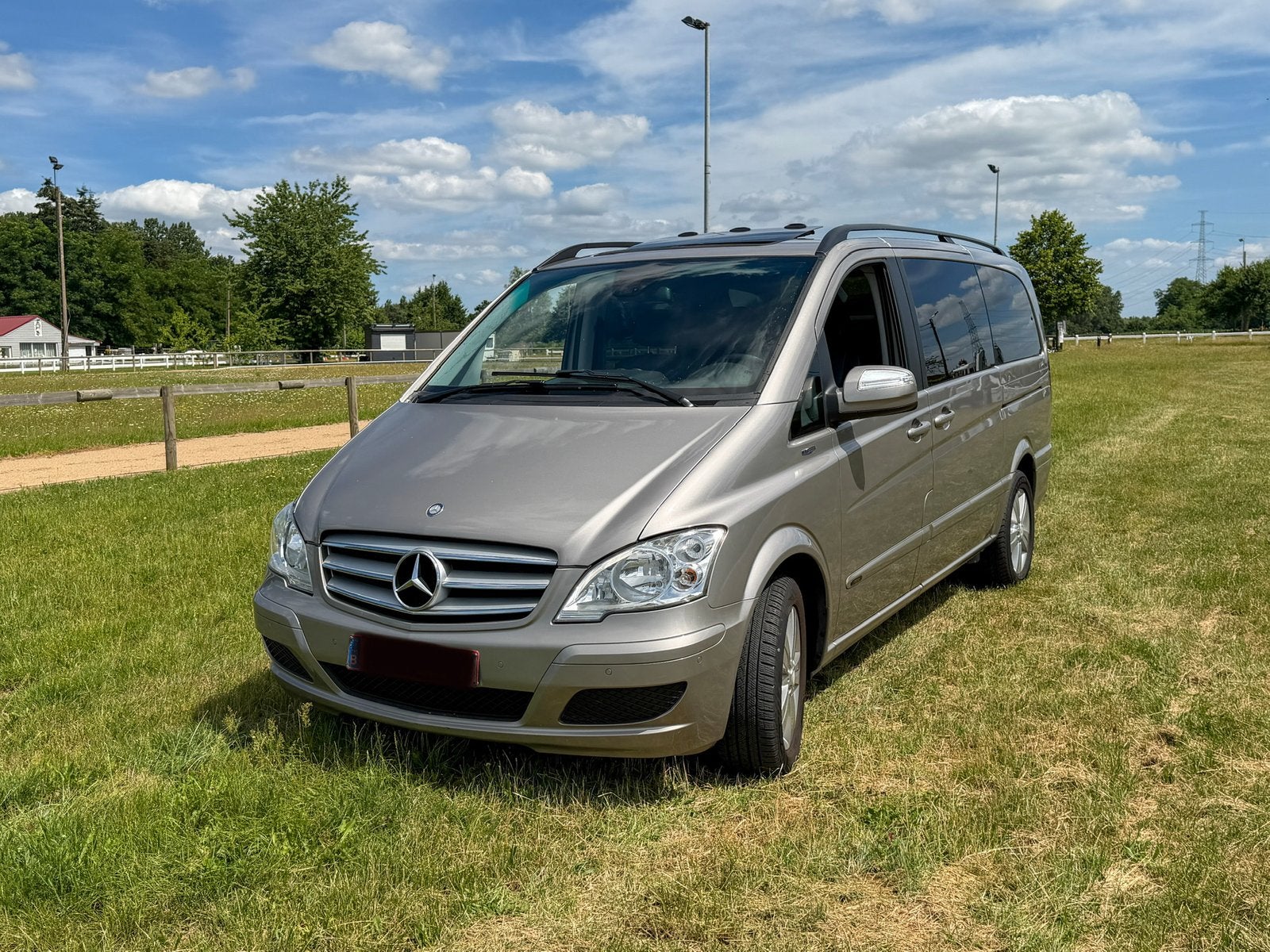 Mercedes Viano 177.000km Lichte vracht Dubbel cabine, Auto's, Bestelwagens en Lichte vracht, Automaat, Euro 5, Leder, Particulier