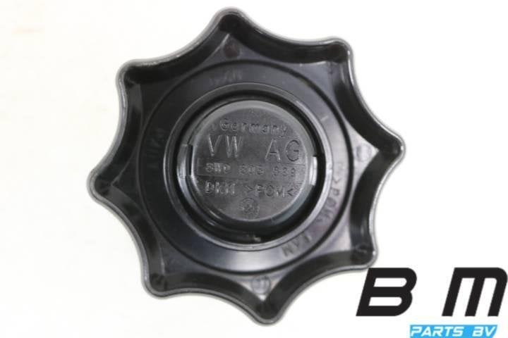 Bout voor reservewiel bevestiging Audi A4 8W Avant 8W0803899, Utilisé