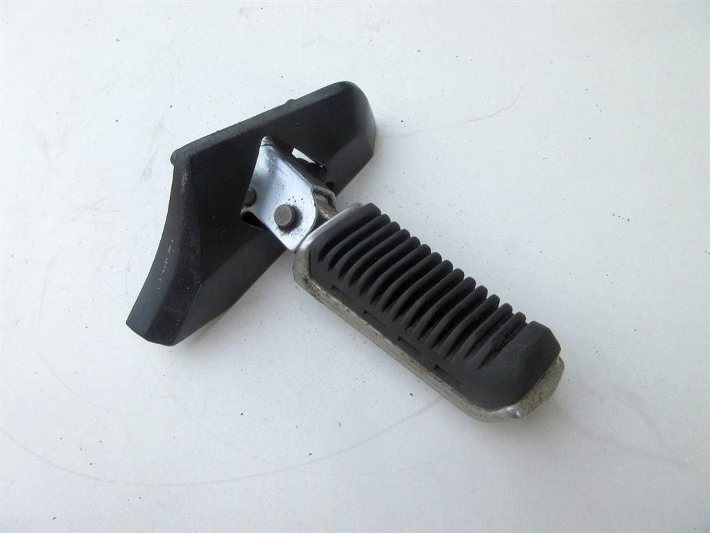 Suzuki GSX750EF voetstep L voetsteun GSX750ES foot voet step, Motoren, Ophalen of Verzenden, Gebruikt