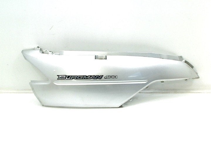 QUEUE DE CARENAGE DROIT AN 400 Burgman 2001-2002 (AN400), Dhr. S. di Majo, Utilisé, Info@cama-motorparts.nl, P.J. Troelstraweg 8 8
3144 CX  MAASSLUIS, NL