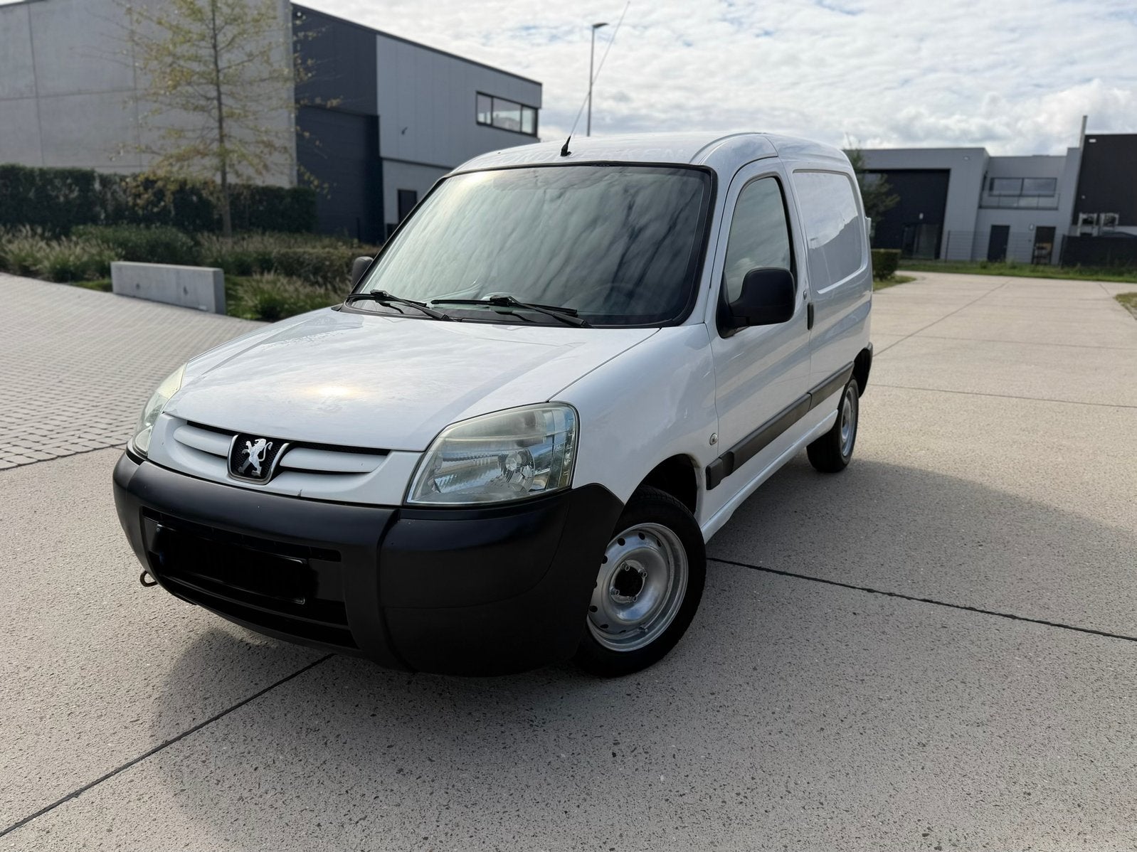 nette peugeot partner 1.9 platte diesel reeds gekeurd vvk, Autos, Achat, Diesel, Blanc, Entretenue par le concessionnaire