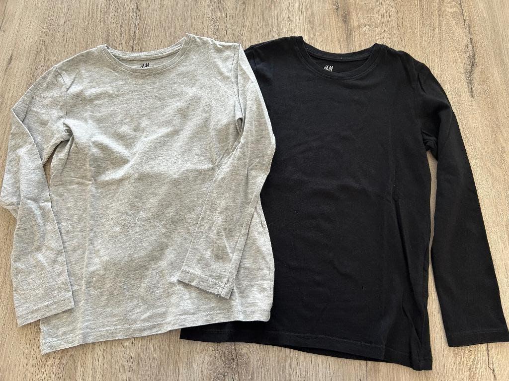 Set 2 longsleeves H&M maat 122 - 128, Enfants & Bébés, Vêtements enfant | Taille 122, Garçon, Enlèvement ou Envoi, Chemise ou À manches longues