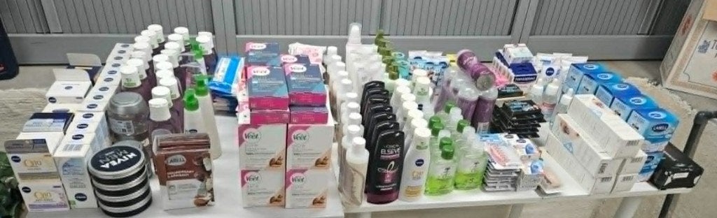 Lot de produit de cosmétique et ménager, Enlèvement ou Envoi, Neuf, Or