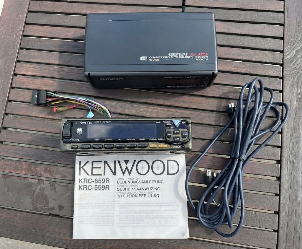 Kenwood KRC - 559R + cd lader (10 stuks), Autos : Divers, Enlèvement ou Envoi, Utilisé
