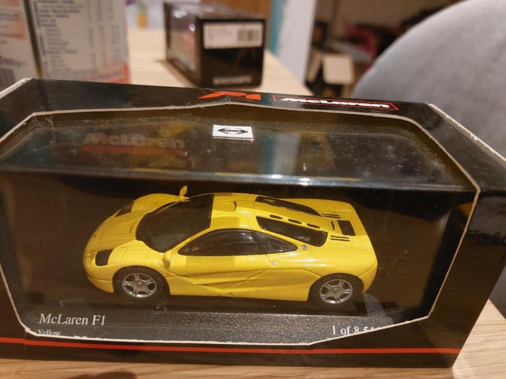 Minichamps McLaren F1 Yellow 1/43, Enlèvement ou Envoi, Neuf, Voiture, MiniChamps