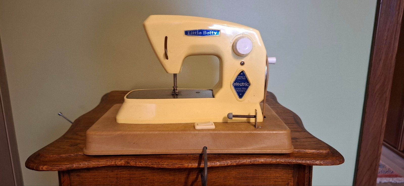 kindernaaimachines, Ophalen