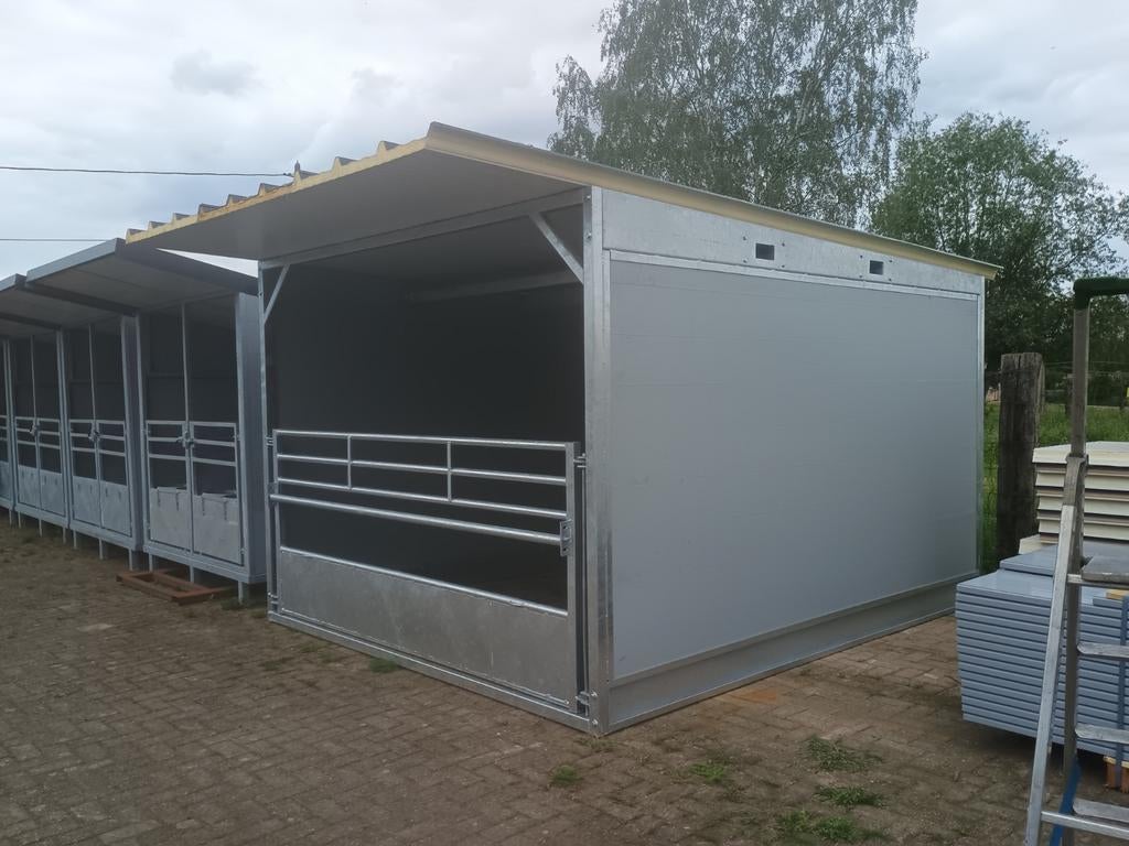 Opfokstallen, Dieren en Toebehoren, Opfok