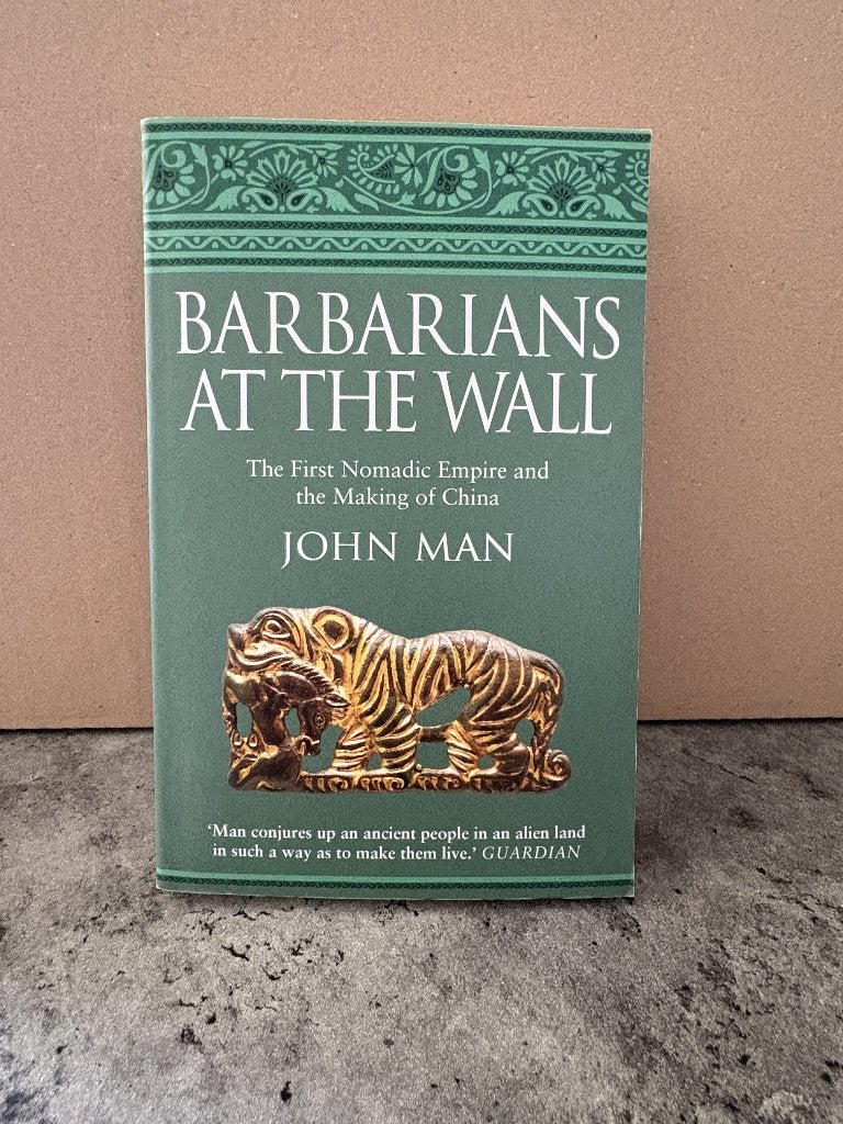 Barbarians at the Wall - John Man, 14e eeuw of eerder, Ophalen of Verzenden, Zo goed als nieuw, John Man