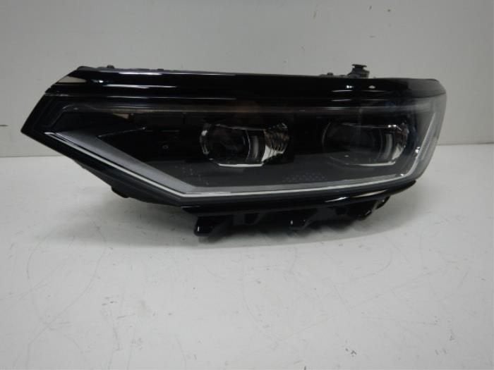 VW Passat B8 Facelift Matrix IQ-Light Koplamp Links, Ophalen of Verzenden, Gebruikt