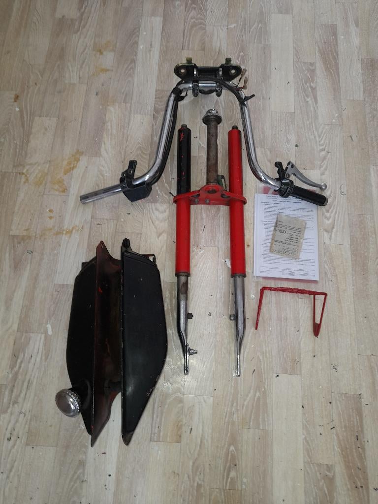 Honda Camino pièces plus document classe B prix 350 €, Ophalen, Zo goed als nieuw, Koplamp, Honda