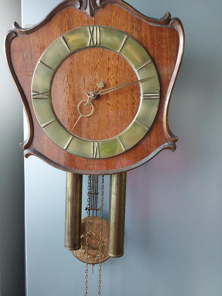 ANCIENNE HORLOGE  A SUSPENDRE, Antiquités & Art, Antiquités | Horloges, Enlèvement ou Envoi