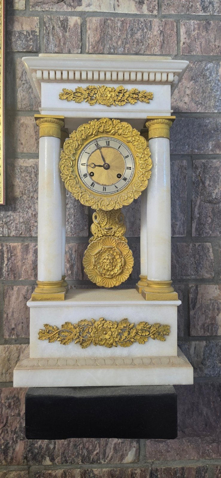 Horloge Empire en marbre blanc et bronze doré - H 49 cm, Antiquités & Art, Enlèvement