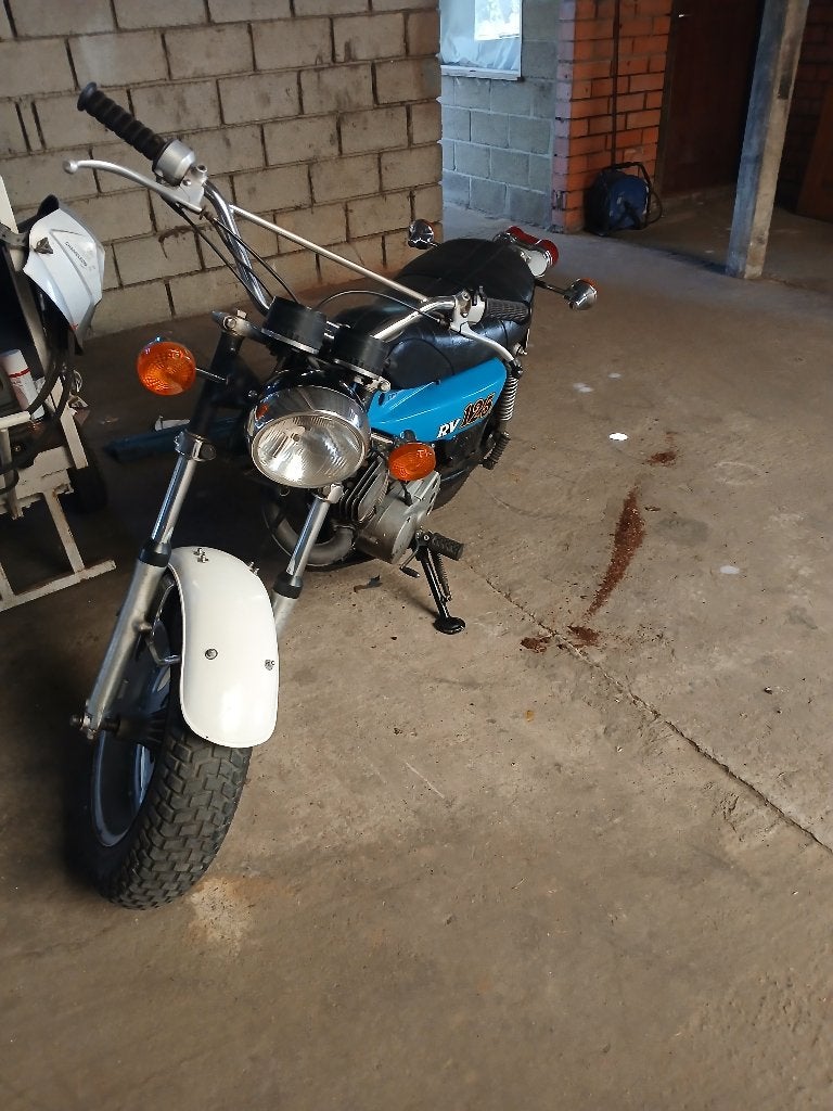 Suzuki rv 125, Motos